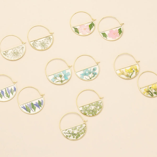 Pressed Flower Hoop Earring - Yellow Baby's Breath/Gold