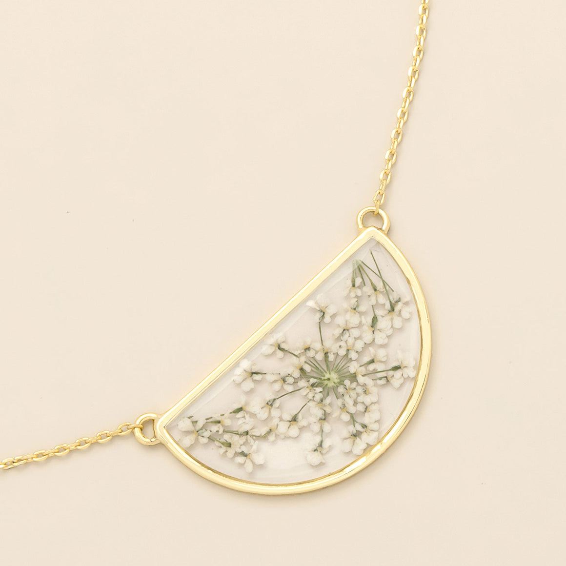 Pressed Flower Necklace - White Lace Flower/Gold
