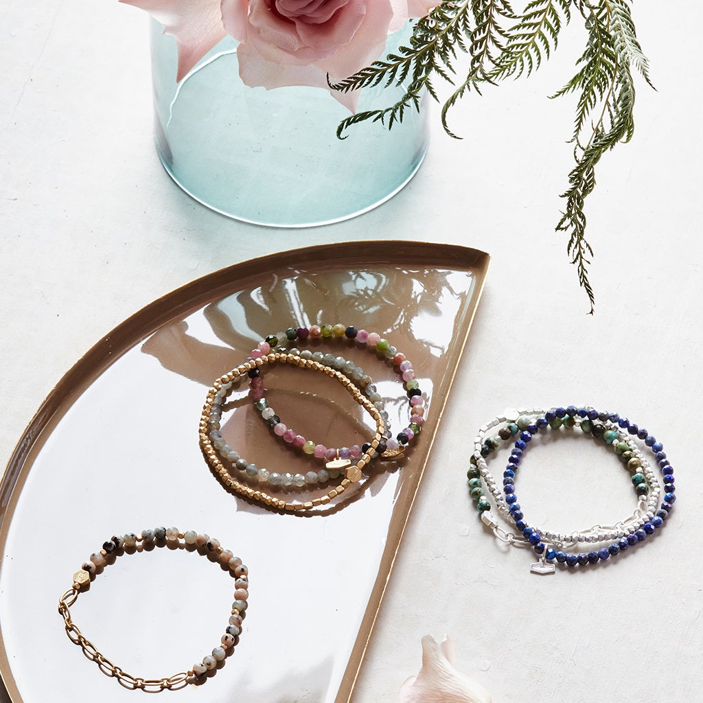 Gold Beaded Bracelet Set, Handmade Bracelet, Elastic Bracelet, Shiny  Bead Stacking Bracelet, Gold Jewelry